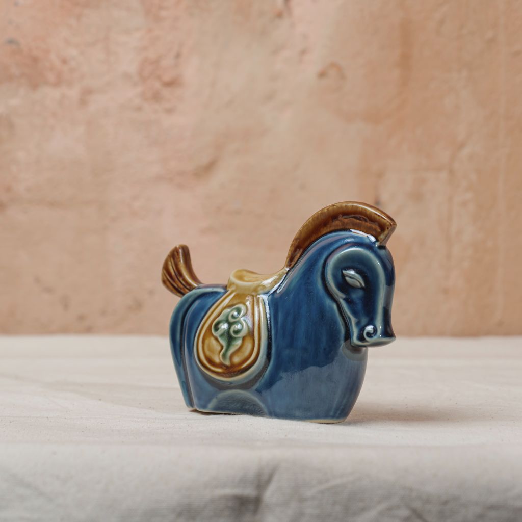 Ngựa mây cách điệu lục/lam (15x3x12cm)