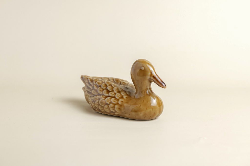 Vịt gốm lục Hoa Viên