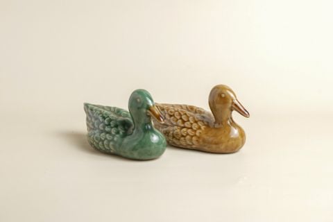 Vịt gốm lục Hoa Viên