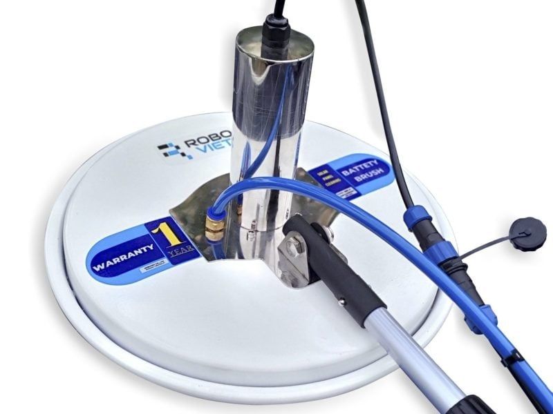  Máy rửa Pin mặt trời bán tự động 1 lô xoay, dùng máy bơm chạy pin 