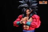  Capsule Studio - Goku SSJ4 - Dragon Ball 