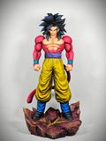  Cloud Track Studio - Goku SSJ4 - Dragon Ball 