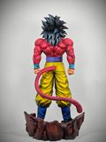  Cloud Track Studio - Goku SSJ4 - Dragon Ball 