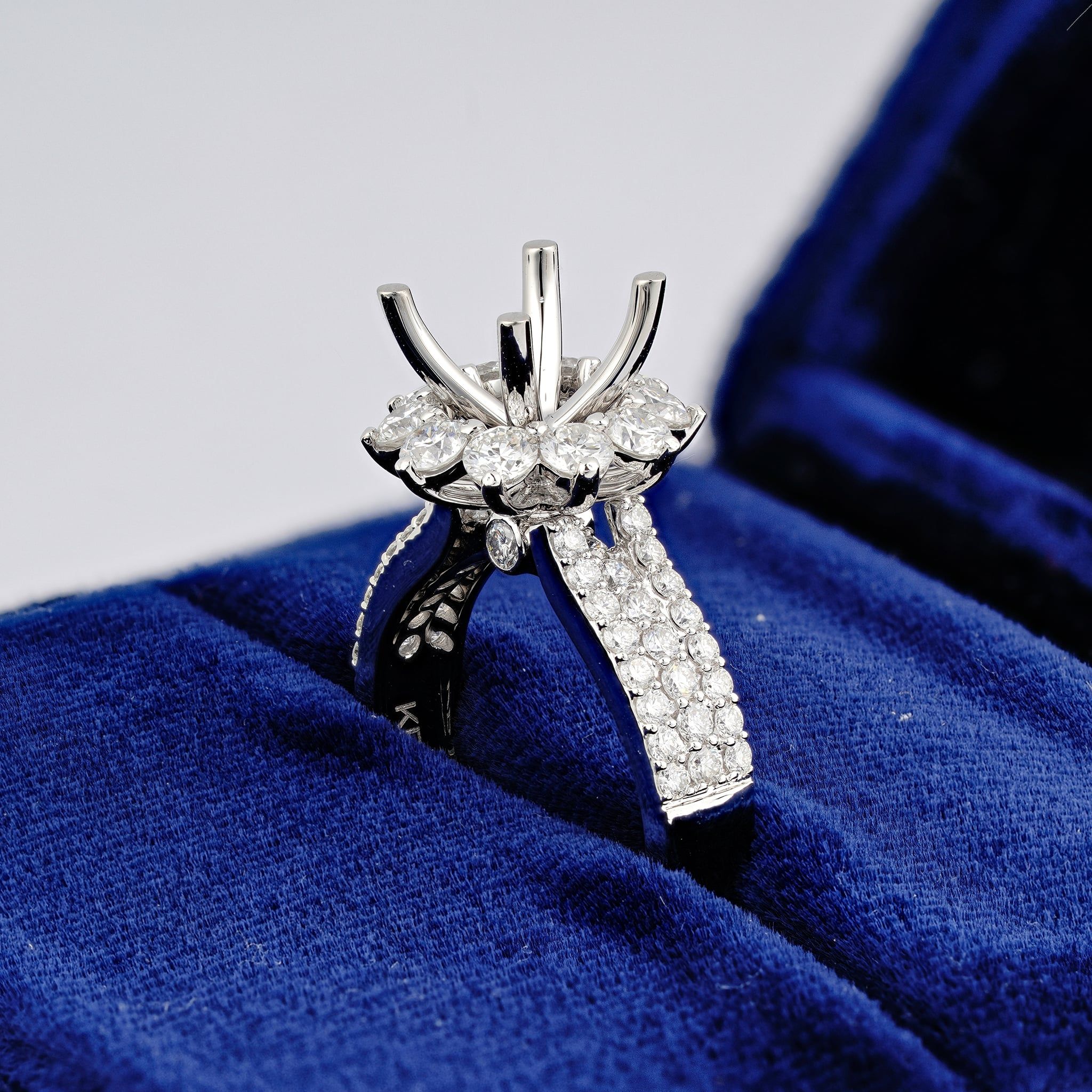 FLORAL HALO TRIPLE-ROW SEMI-SET RING