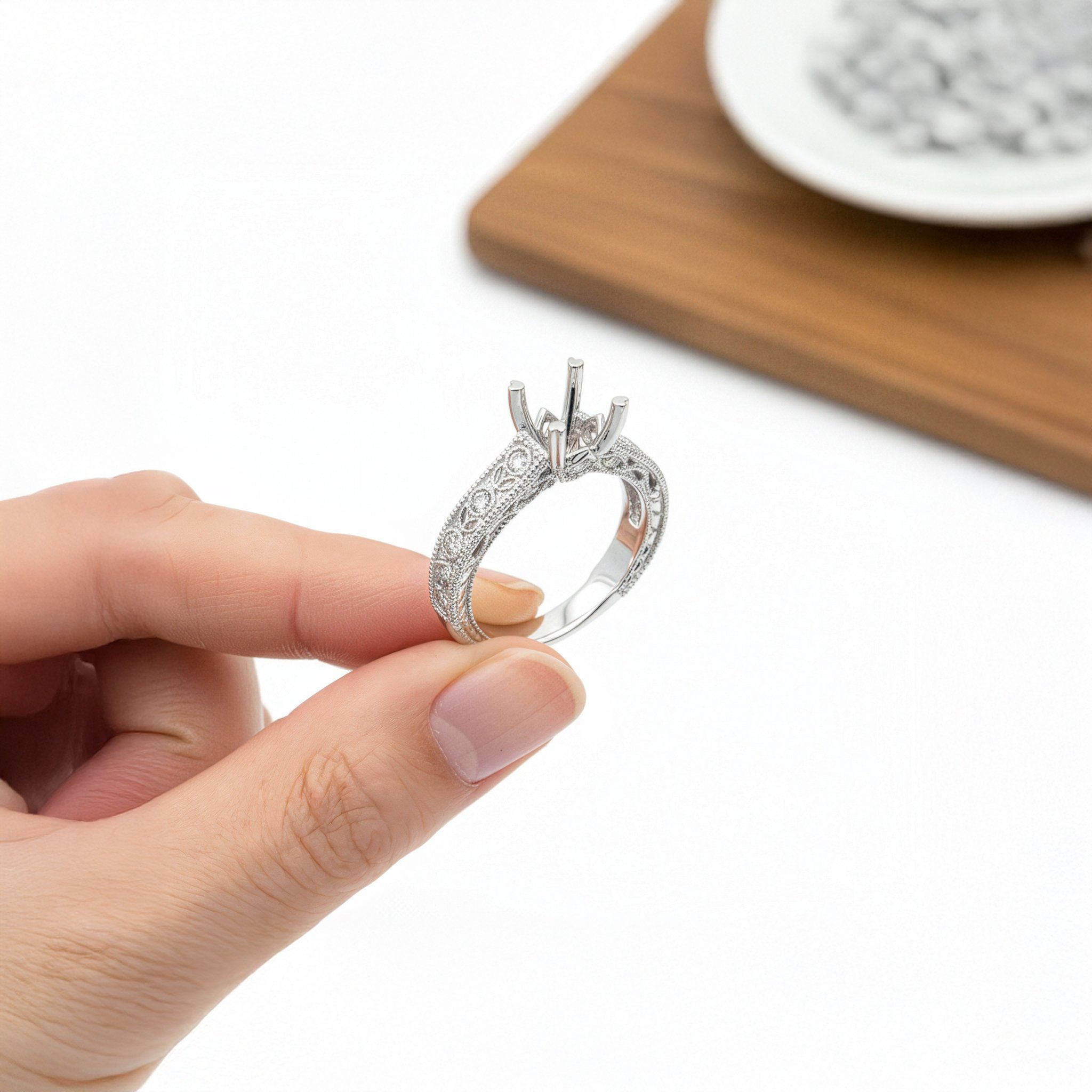 SEMI-SET MIGRAINE FILIGREEE RING