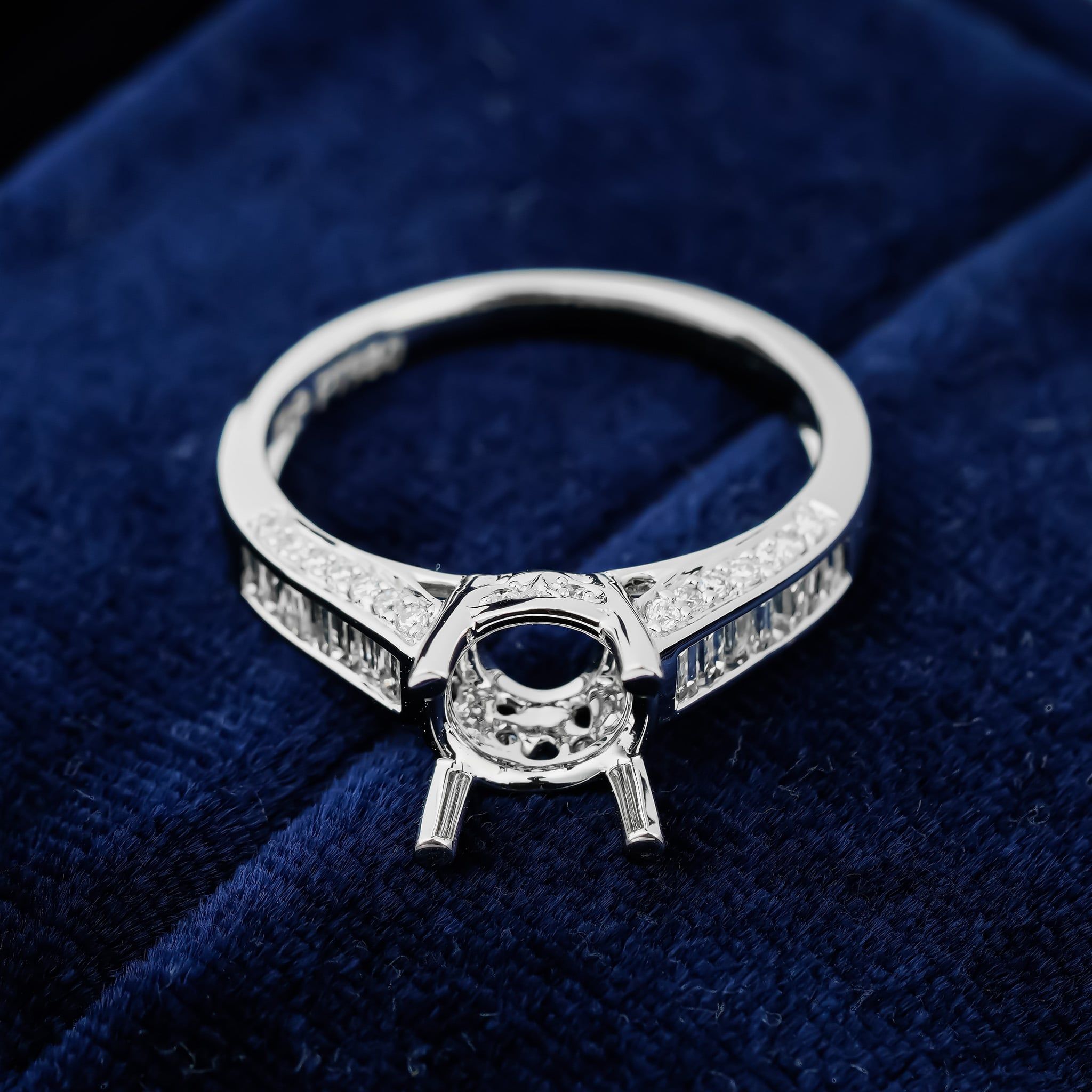 CATHEDRAL SEMI-SET RING