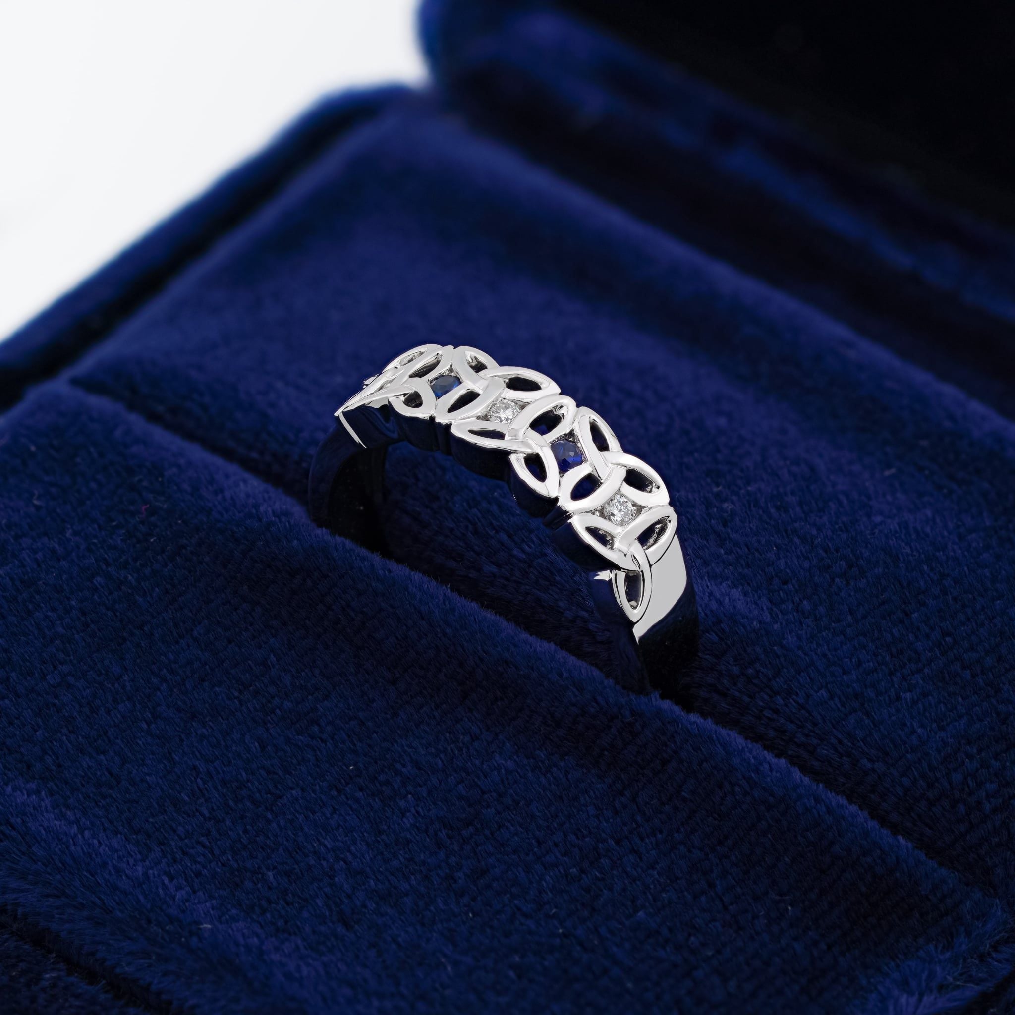 CELTIC KNOT BAND