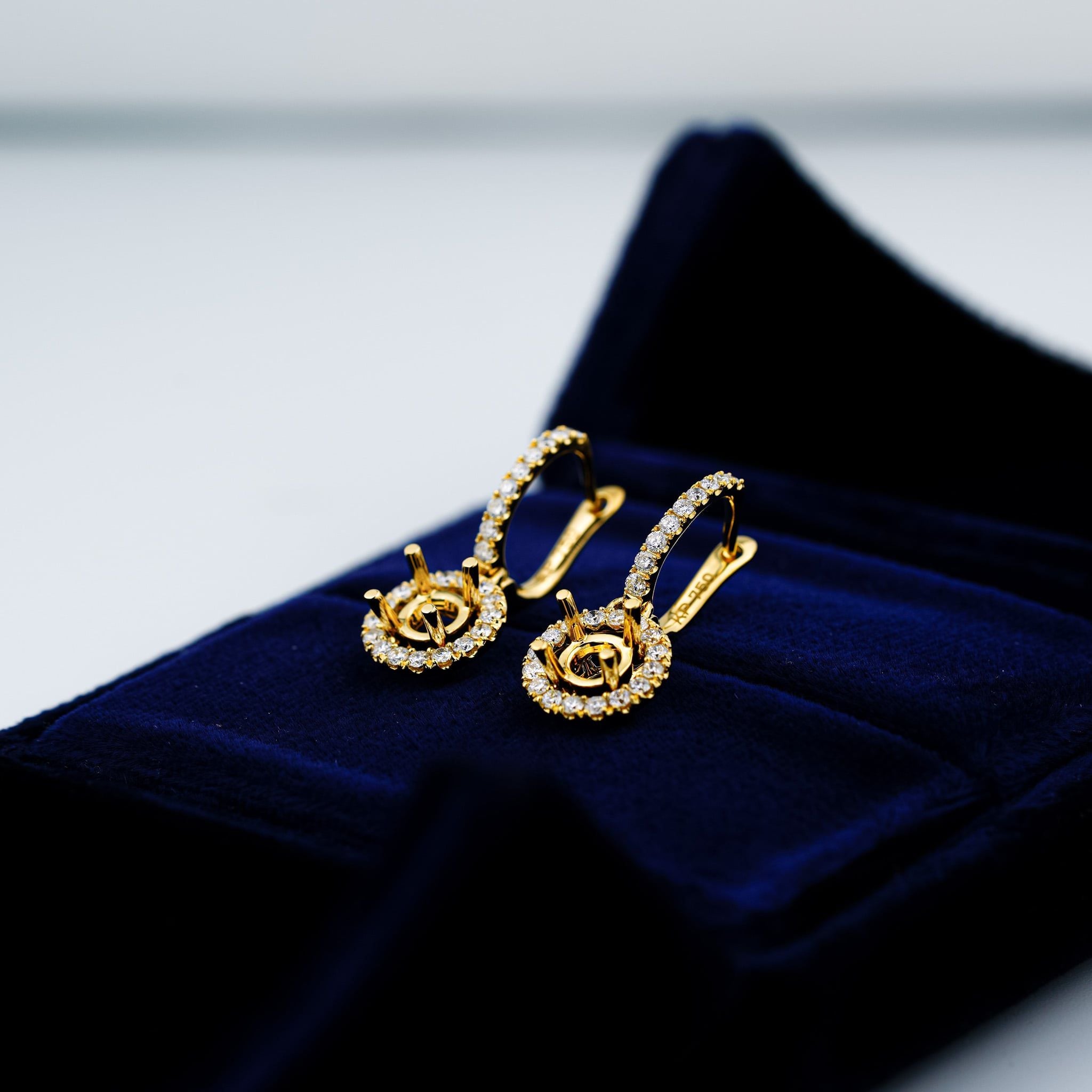 HALO SEMI-SET DROP EARRINGS