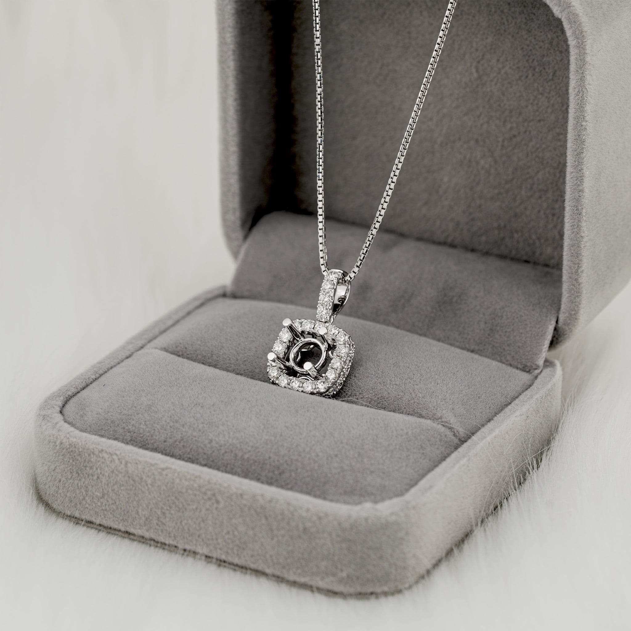 CUSHION HALO SEMI-SET PENDANT