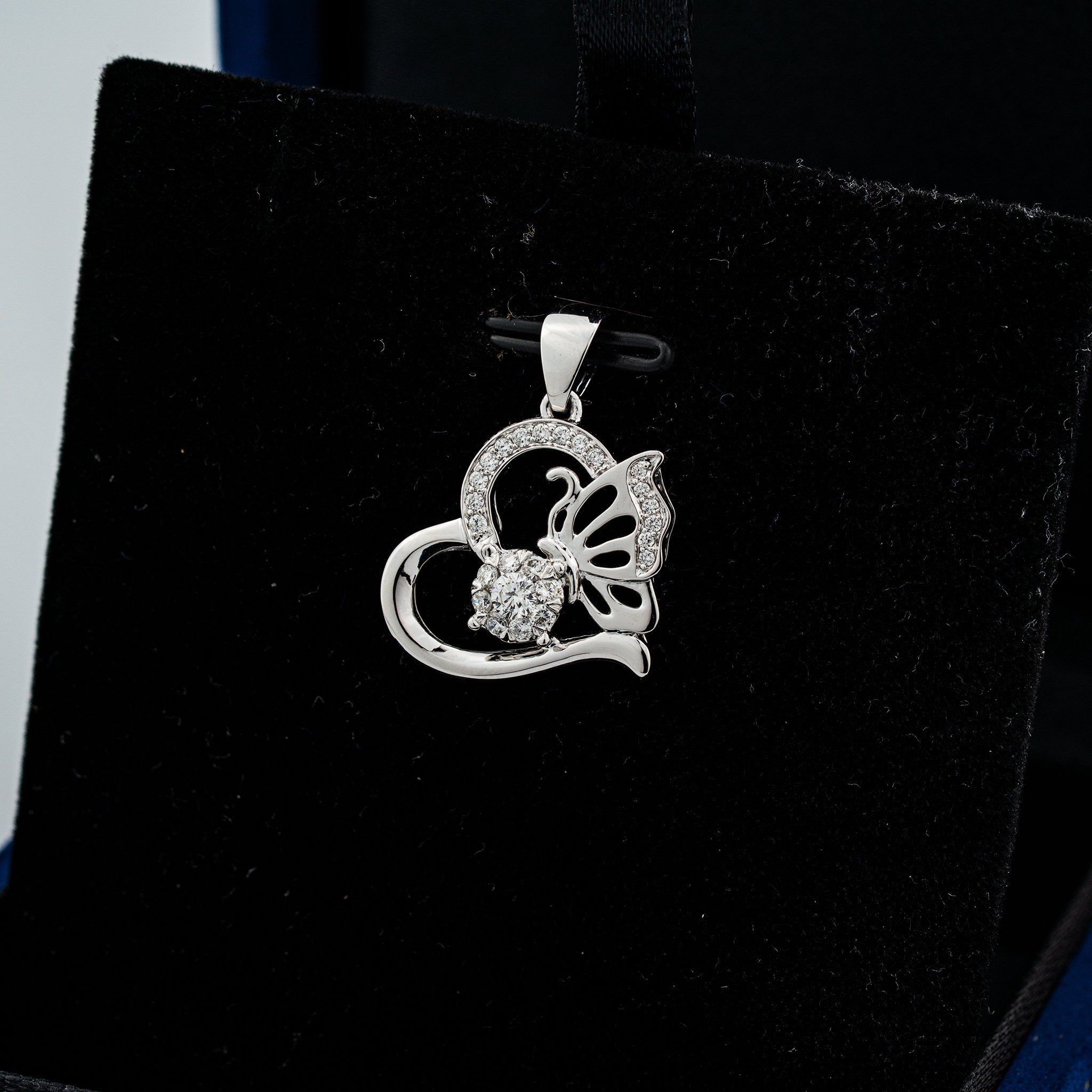 BUTTERFLY CLUSTER PENDANT