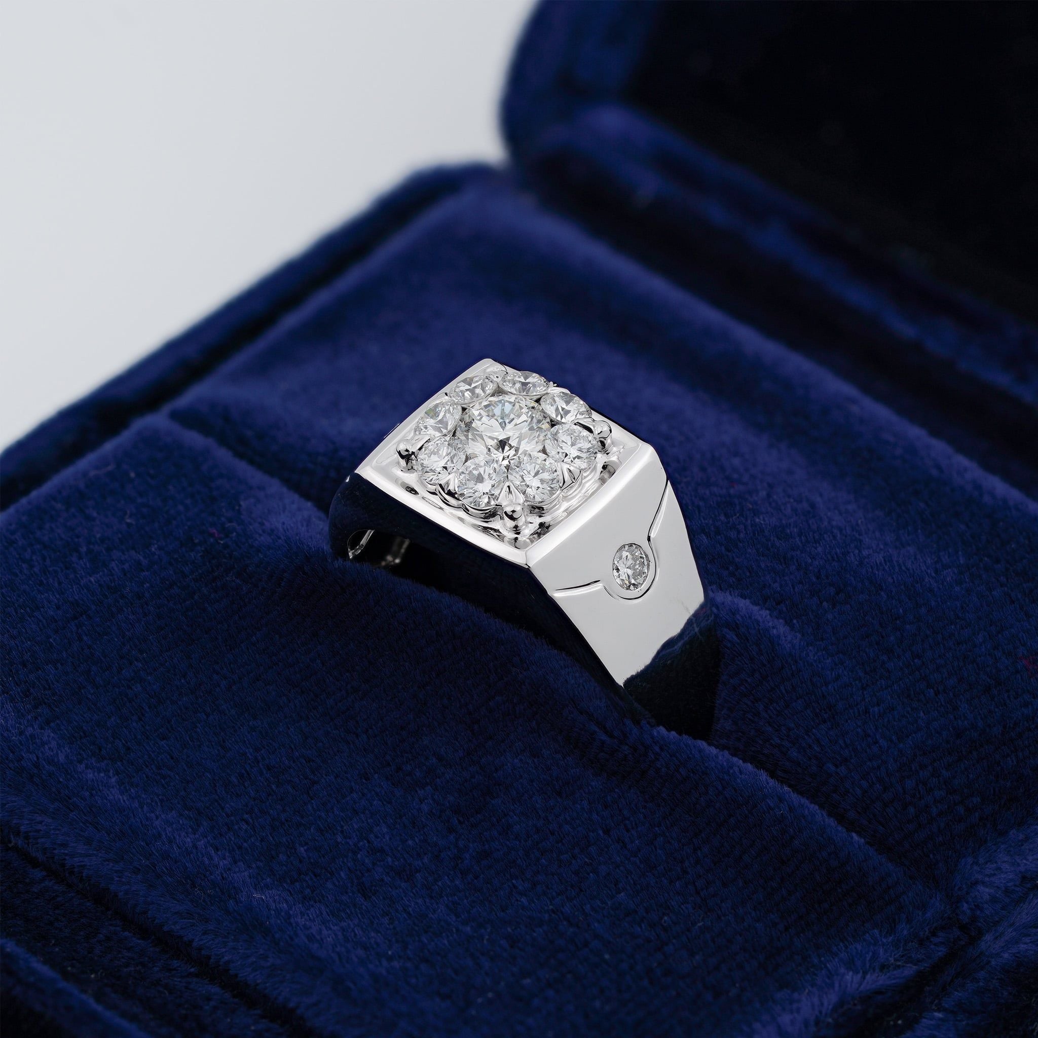 DIAMOND CLUSTER WITH SHOULDER ACCENTS