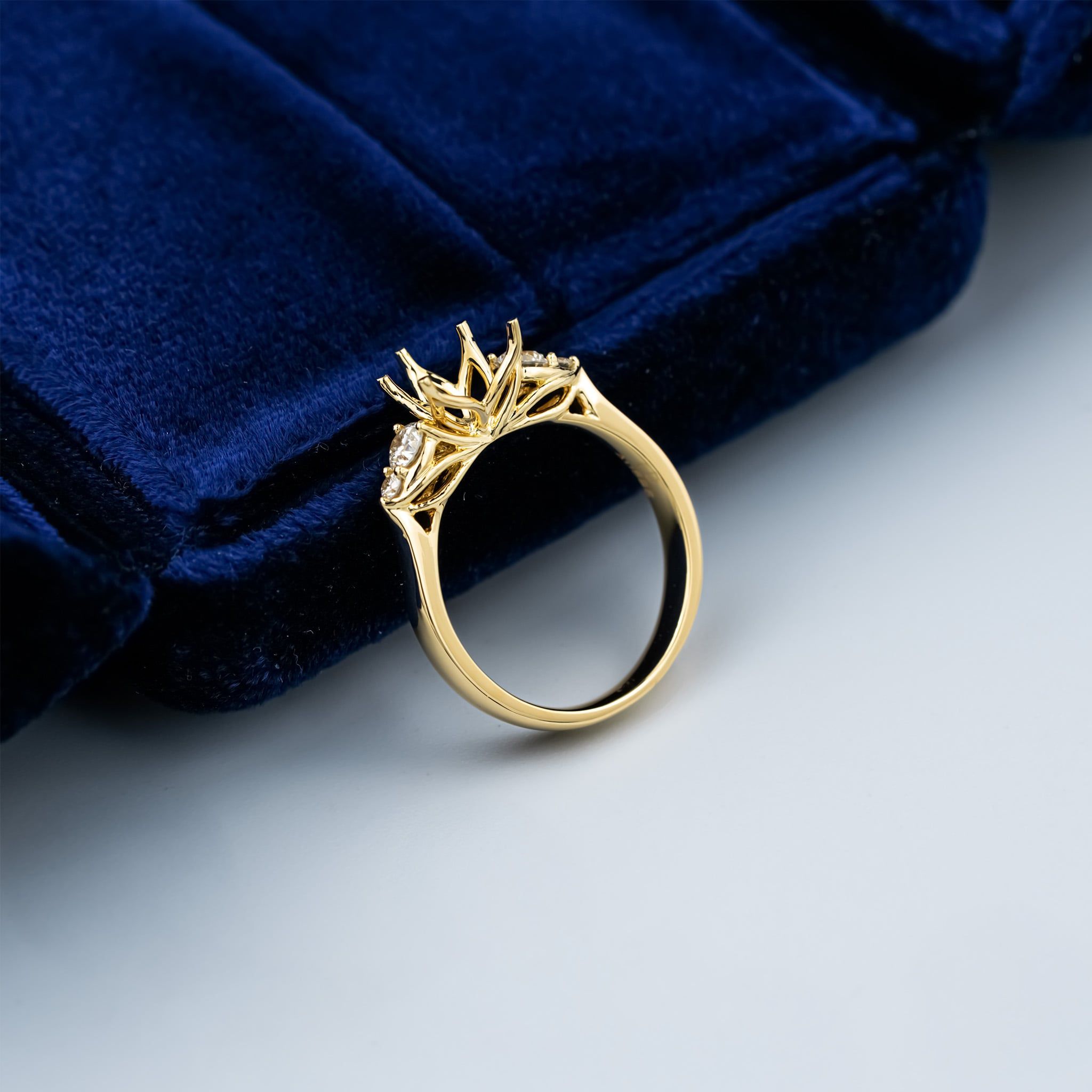 HEART CATHEDRAL SEMI-SET RING