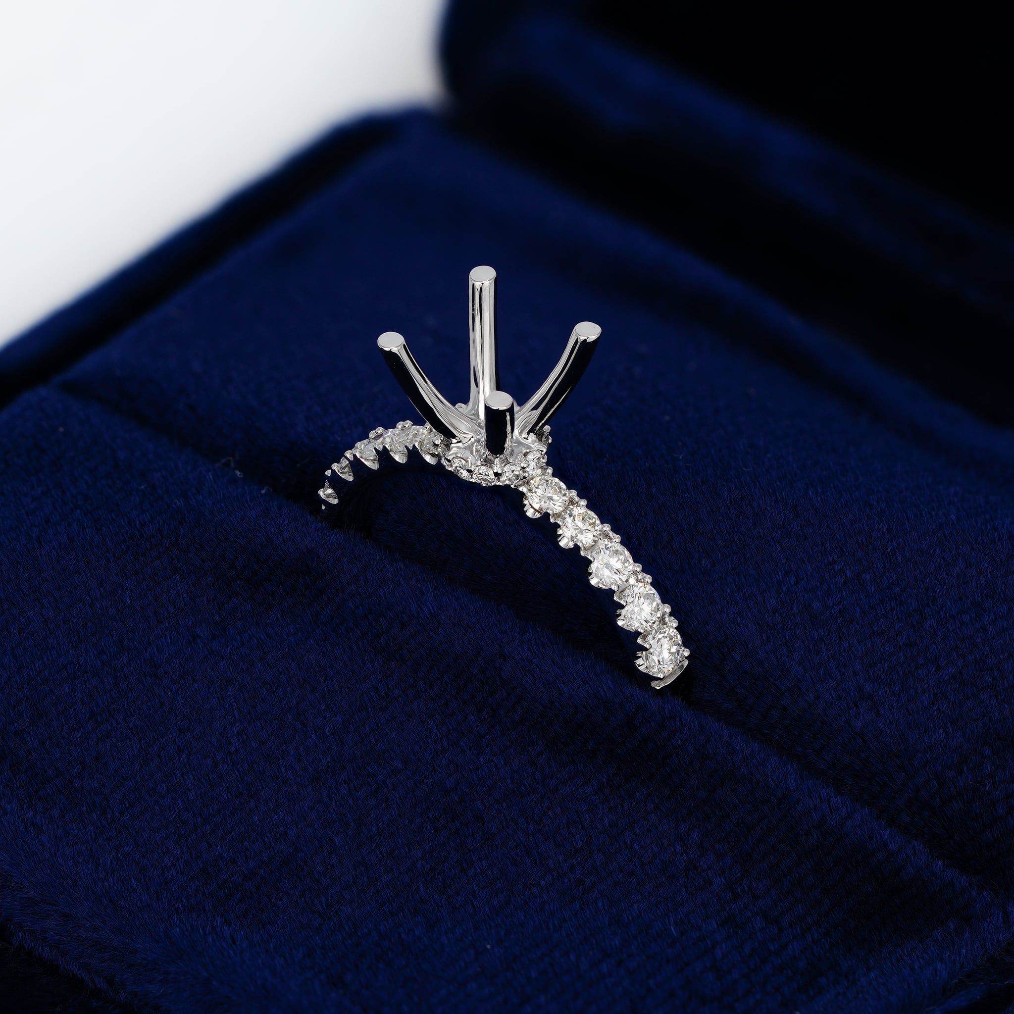 COLLAR ACCENT SEMI-SET RING