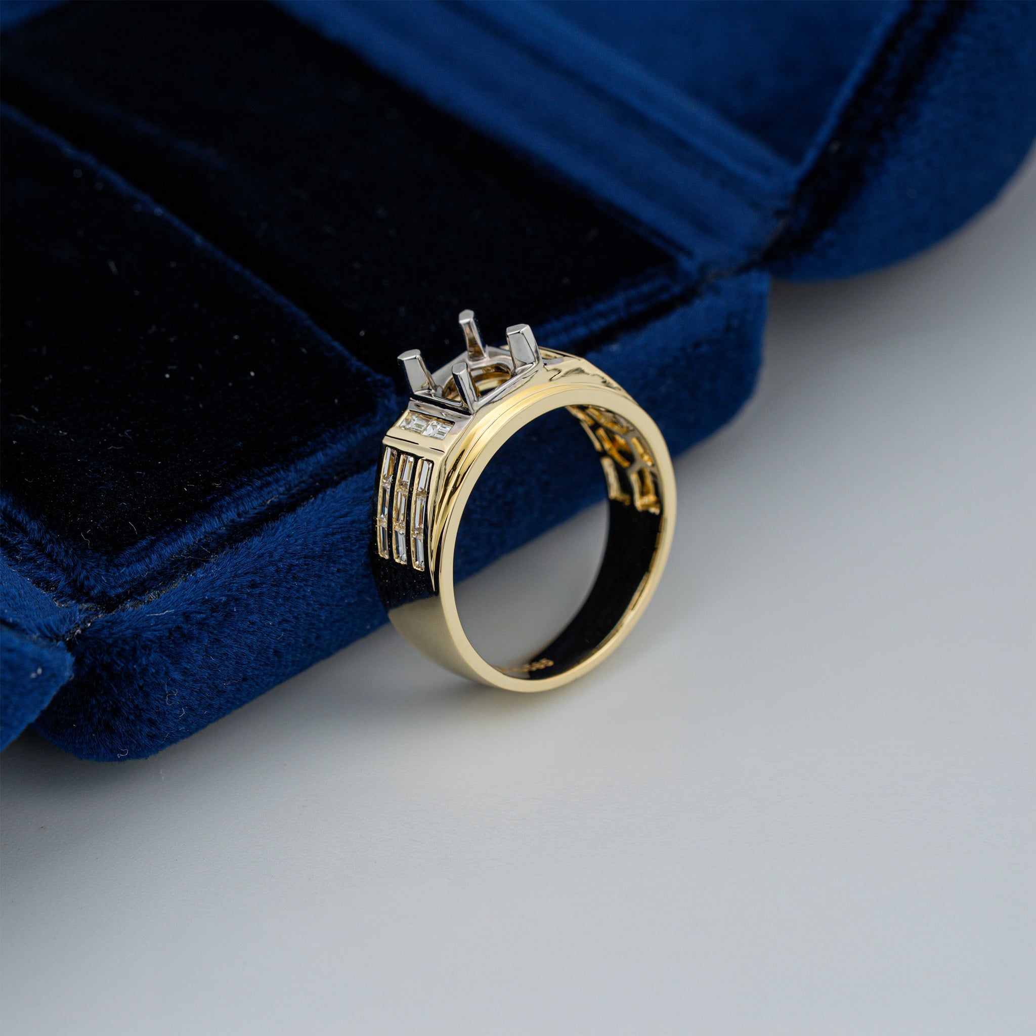 DUO-TONE MULTI-ROW SEMI-SET RING