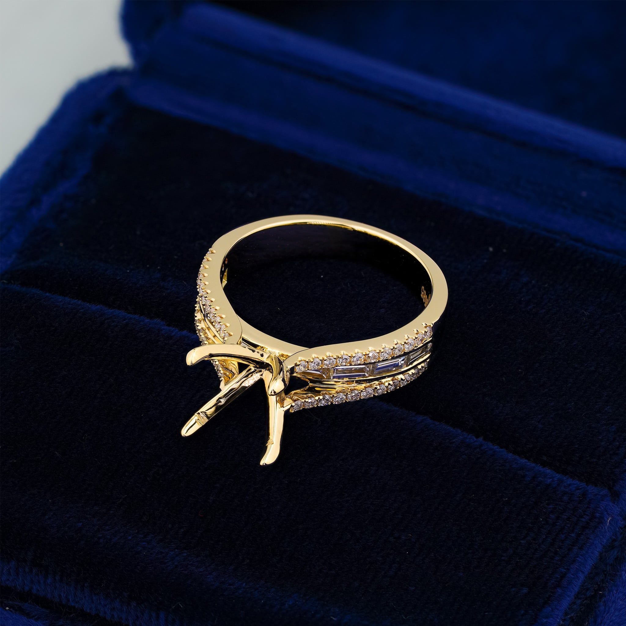 CATHEDRAL SEMO-SET RING