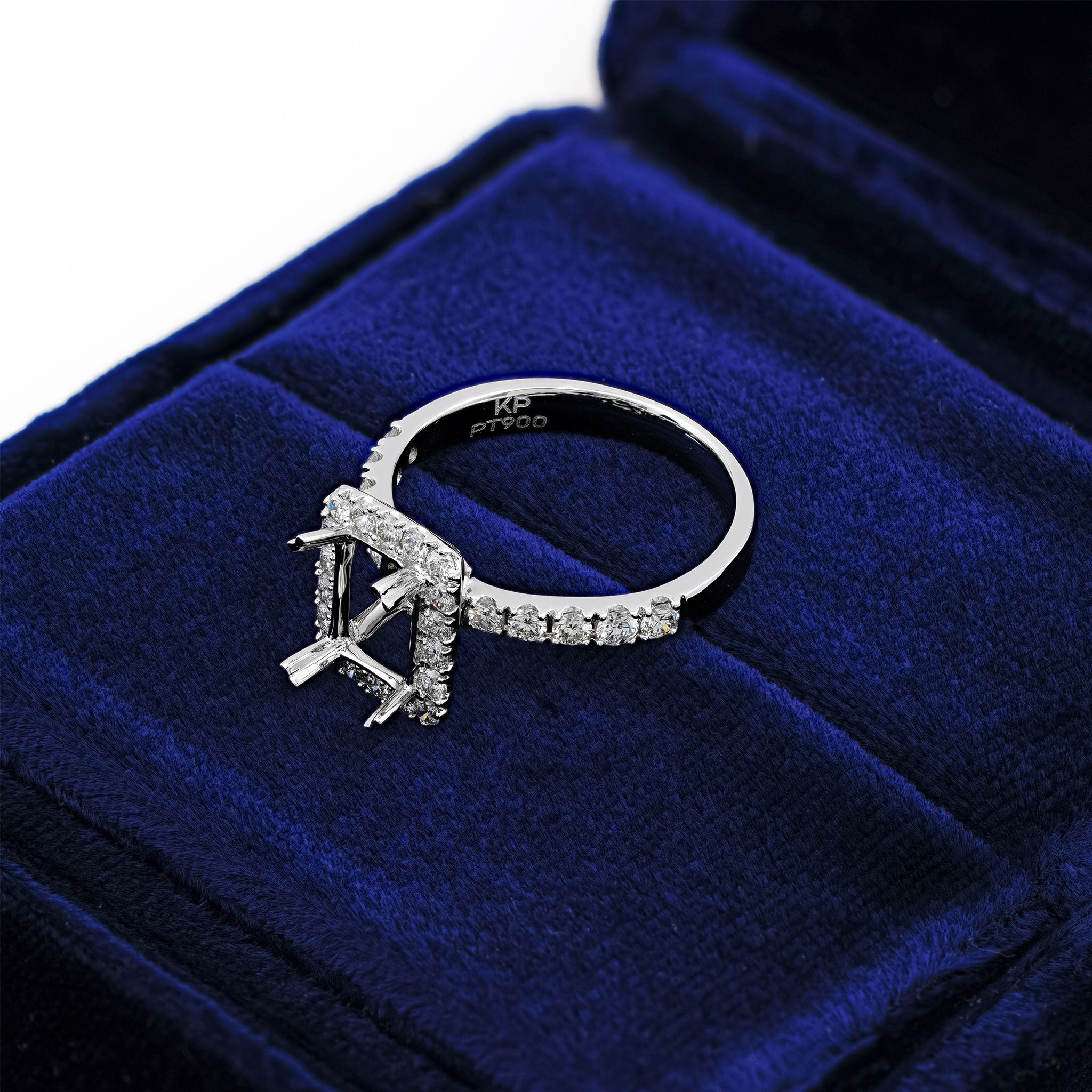 EMERALD HALO SEMI-SET RING