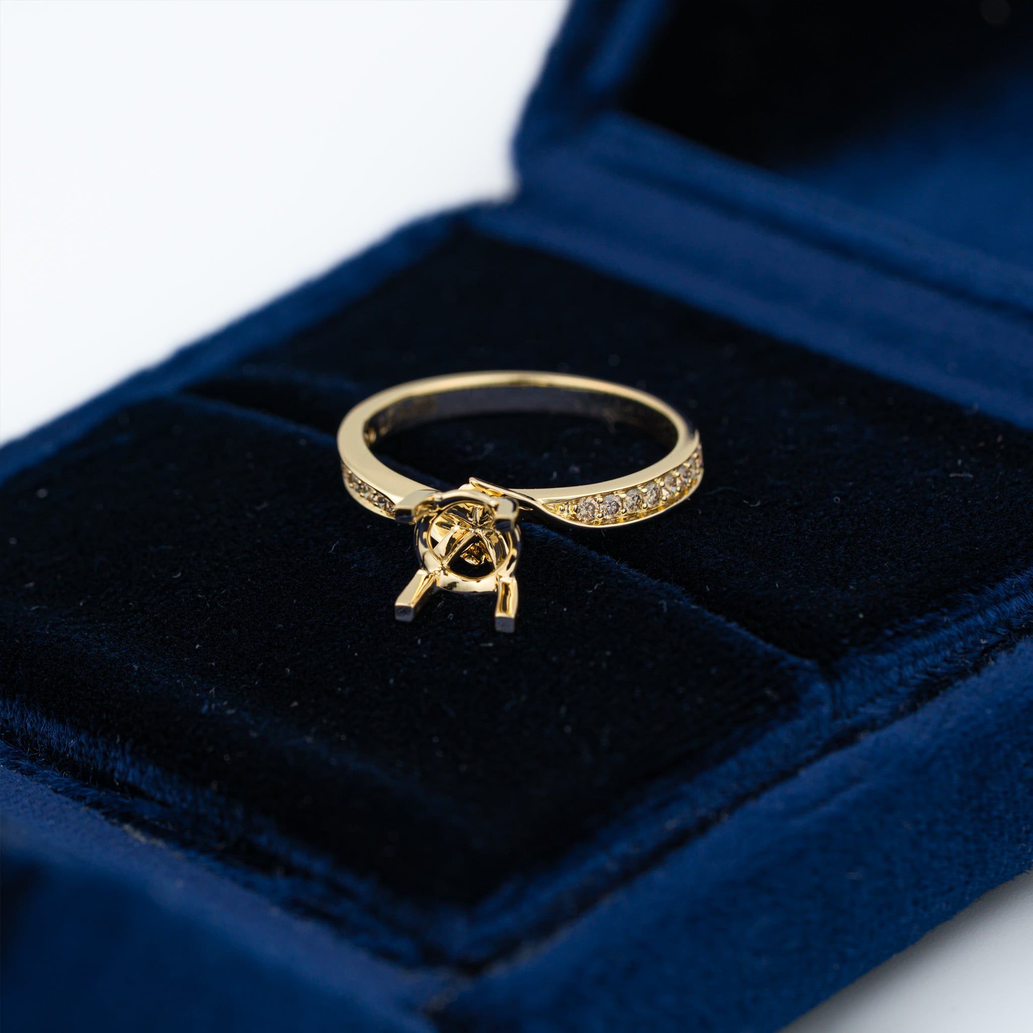 SWIRL SHOULDER SEMI-SET RING