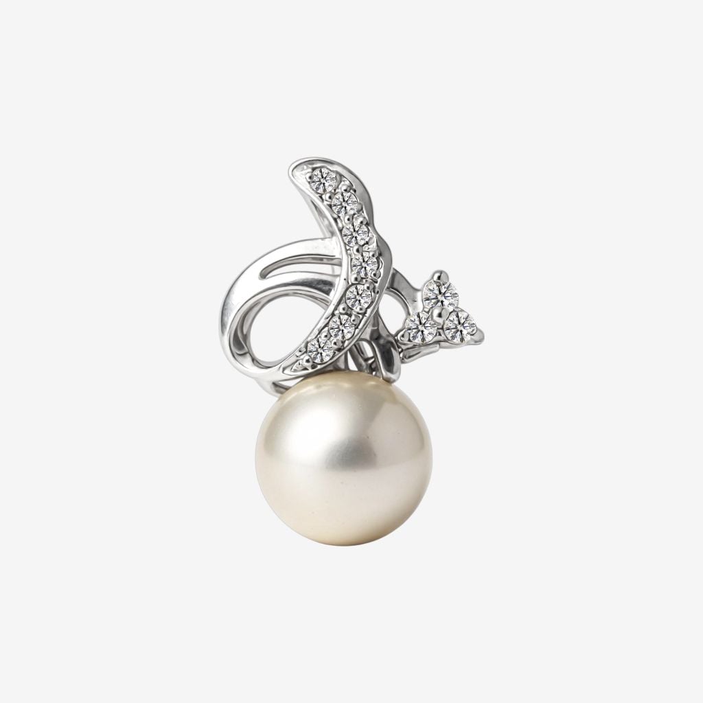  ACCENTED PEARL PENDANT 