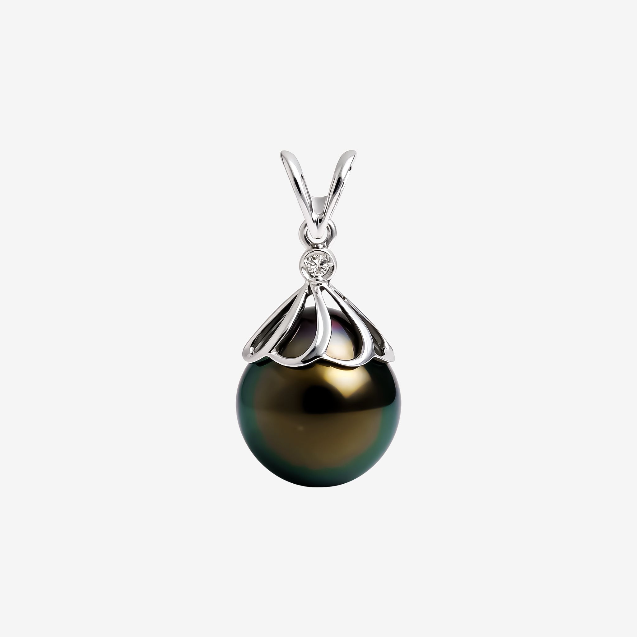 CROWNED PETAL PEARL PENDANT