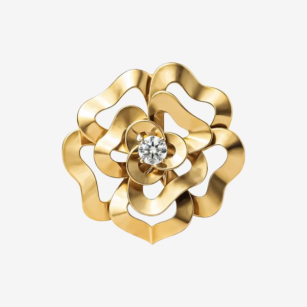  PETAL EMBRACE PENDANT 