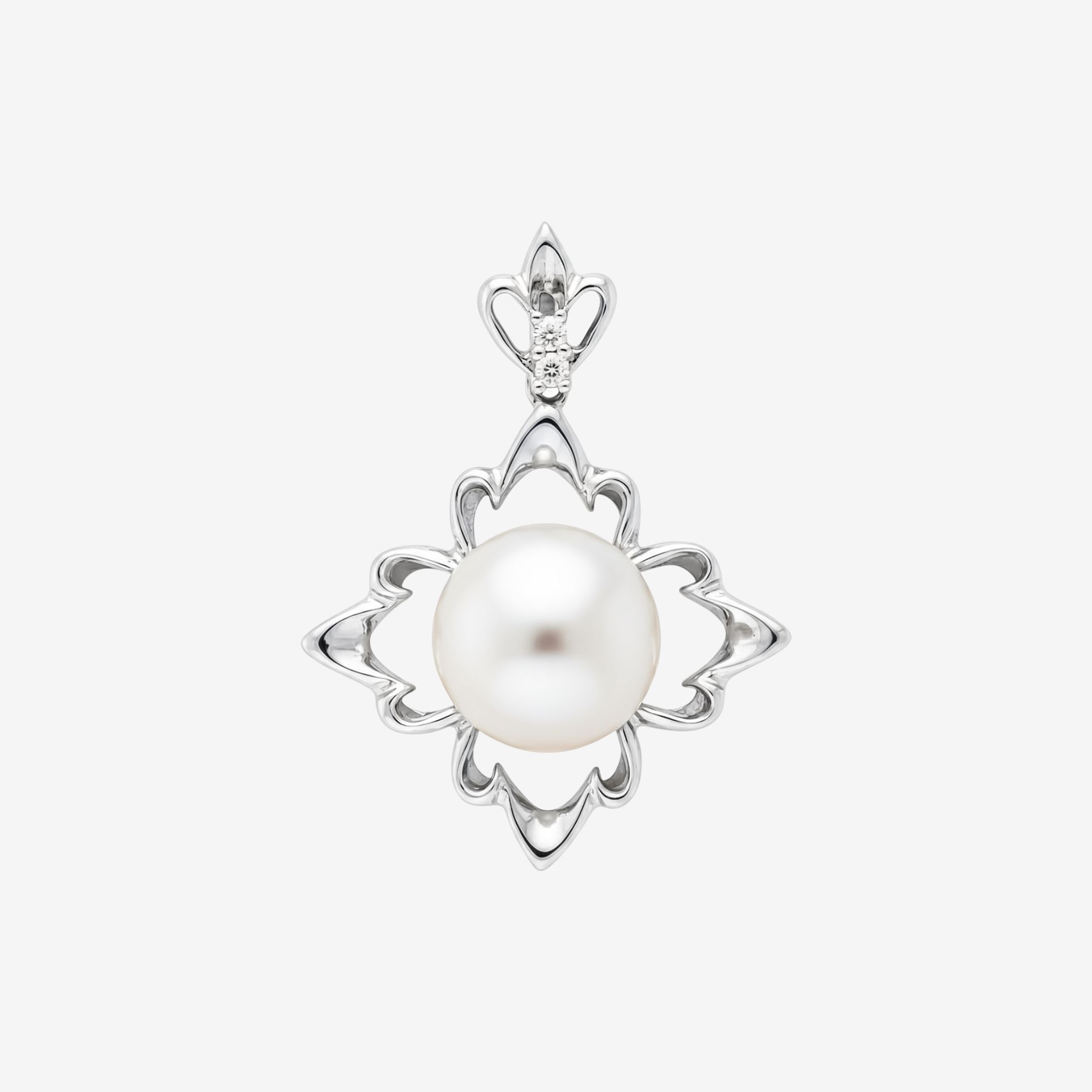 FLORAL PEARL PENDANT
