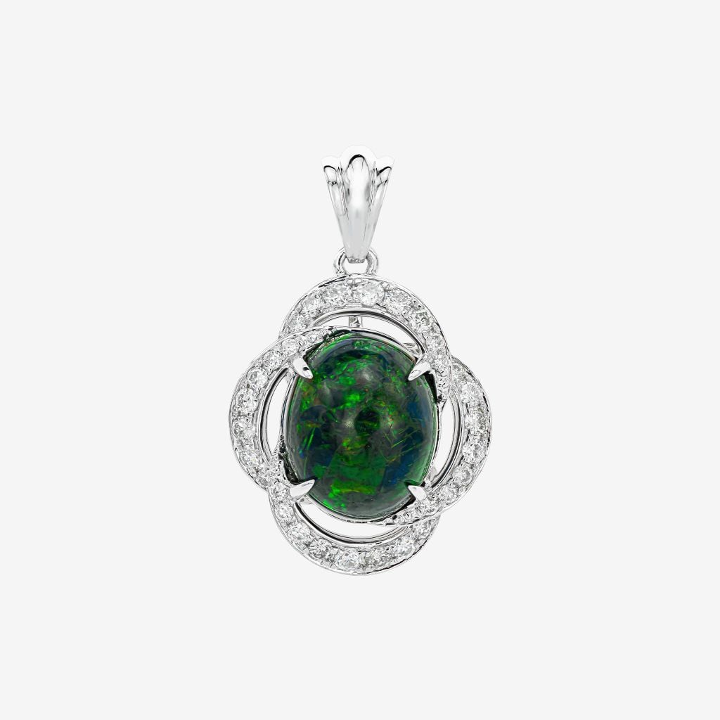  CLOVER HALO-STYLE PENDANT 