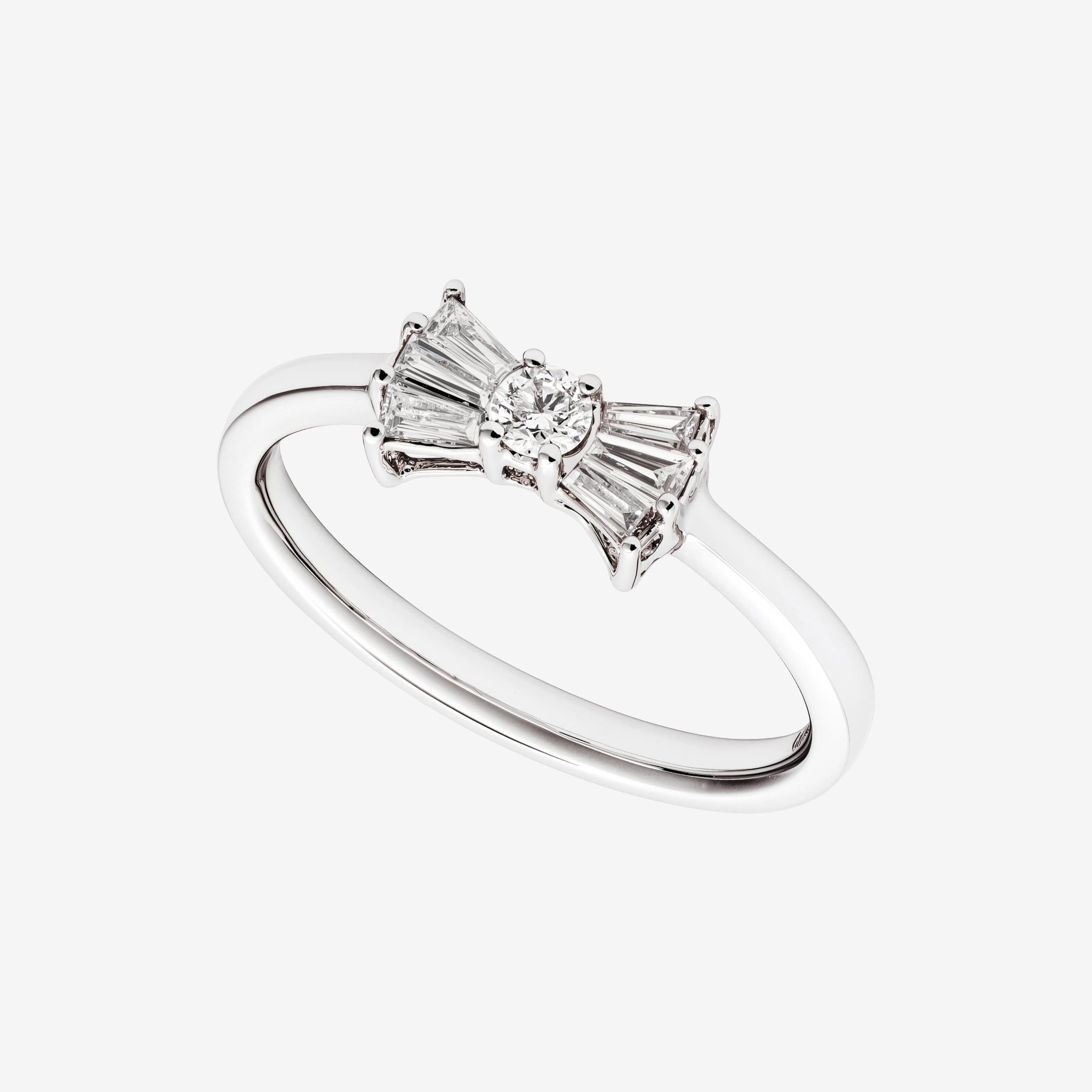 SOLITAIRE BOW RING