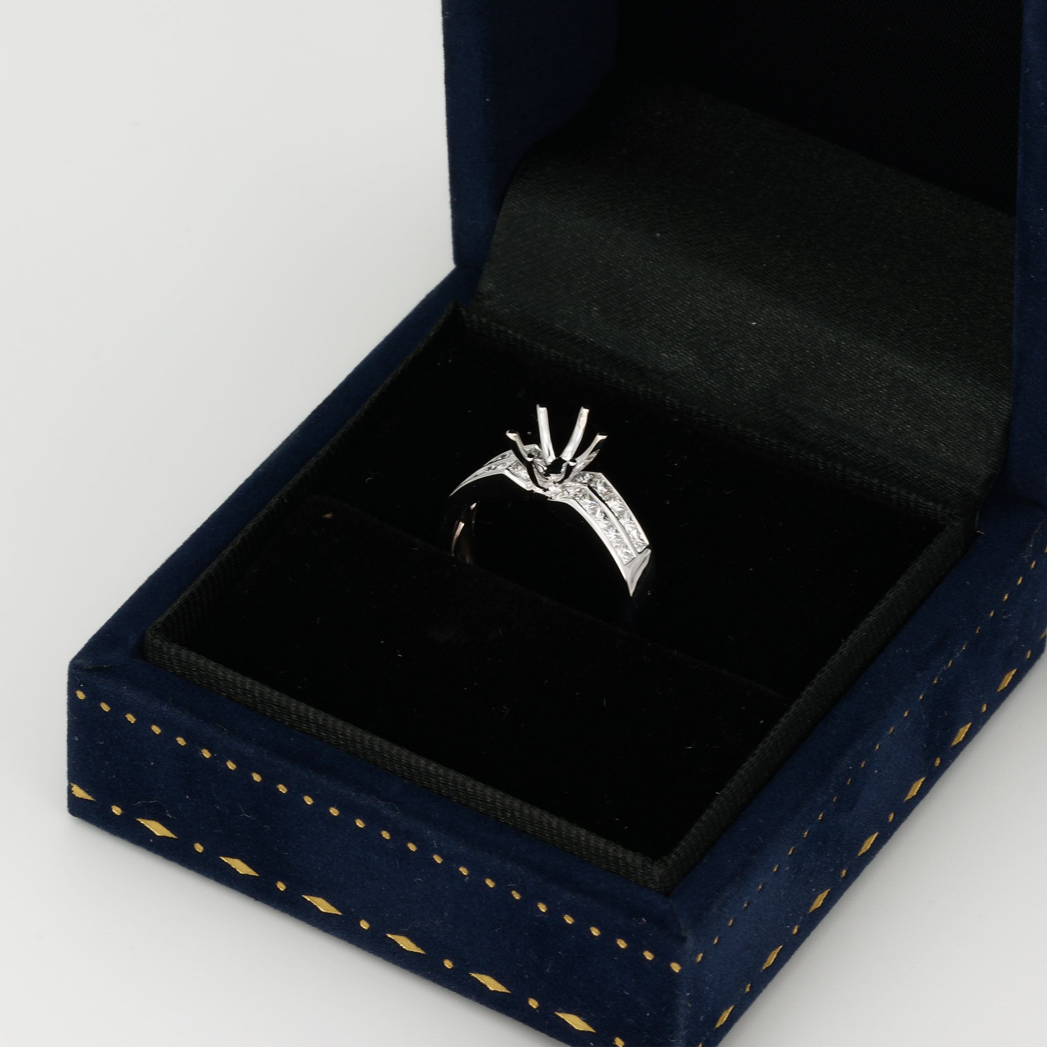 ACCENTED SEMI-SET RING