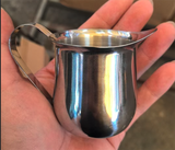  Ca đong inox có tay cầm 