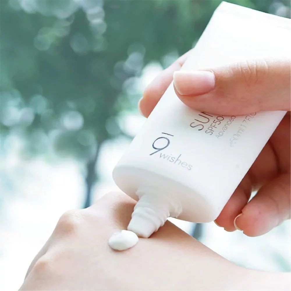  Kem Chống Nắng Dưỡng Ẩm 9 Wishes Sun Moisturizer SPF 50+ PA+++ 50ml 