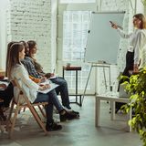  Máy Trợ Giảng 7RYMS WA1 SE – Âm Thanh To Rõ, Pin 23h, Bluetooth & Chống Hú 