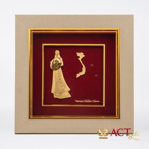 Tranh Áo dài Việt Nam dát vàng 24k
