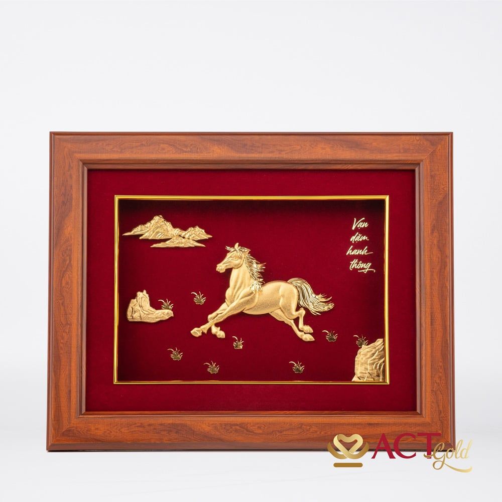 Quà tặng Tranh Độc Mã Truy Phong dát vàng 24k ACT GOLD ISO 9001:2015