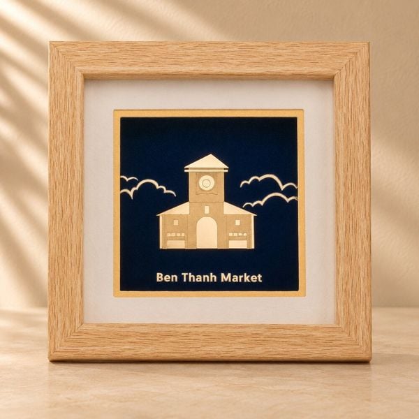Tranh Chợ Bến Thành dát vàng 24k