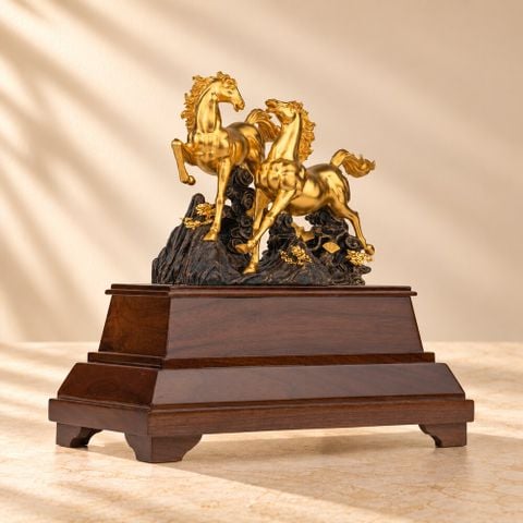Tượng Song Mã dát vàng 24k