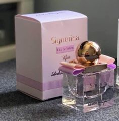 Salvatore - Signorina Ferragamo EDT Vaporisateur Mini tím 20ml ( Ko Tđ )