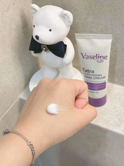 Kem Tay Vaseline Extra Moisturizing 60ml (Tím-bản Hàn)