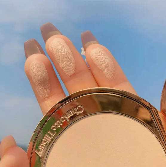 Phấn Phủ Charlotte Tilbury Airbrush Flawless Finish Powder 8g #01 Fair (Ko Tđ)