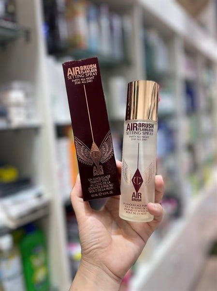Xịt khoá nền Charlotte Tilbury 100ml ( Ko Tđ )