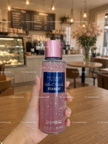 Xịt Thơm Victoria's Secret 250ml #Velvet Petals (Mẫu mới)