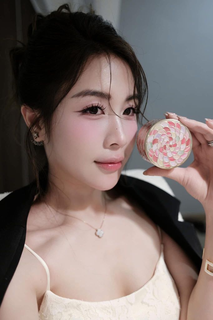 Phấn Phủ Ngọc Trai Guerlain Meteorites #02 (Ko Tđ)