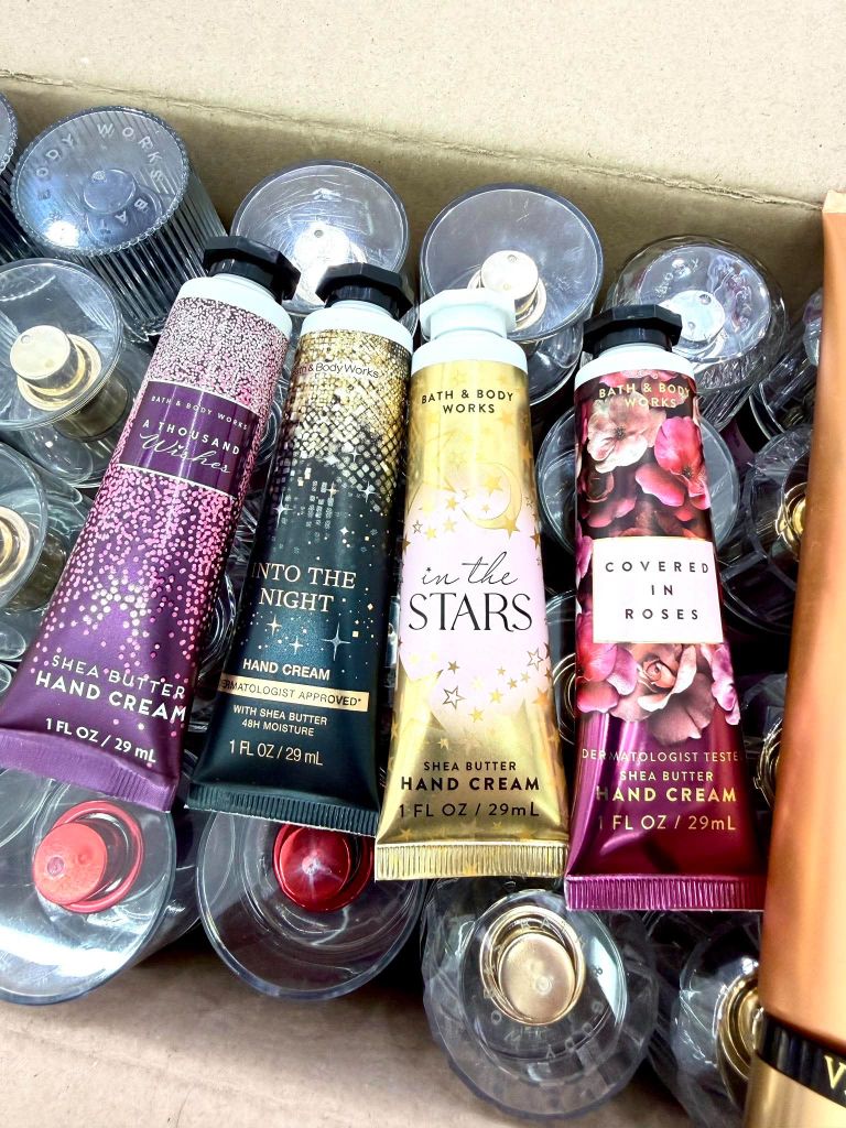 Kem Dưỡng Da Tay Bath & Body Works 29ml #Covered In Roses