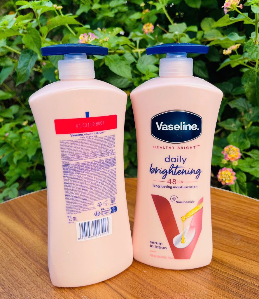 Sữa Dưỡng Thể Vaseline Healthy Bright Daily Brightening 600ml (Hồng Nắp Xanh)