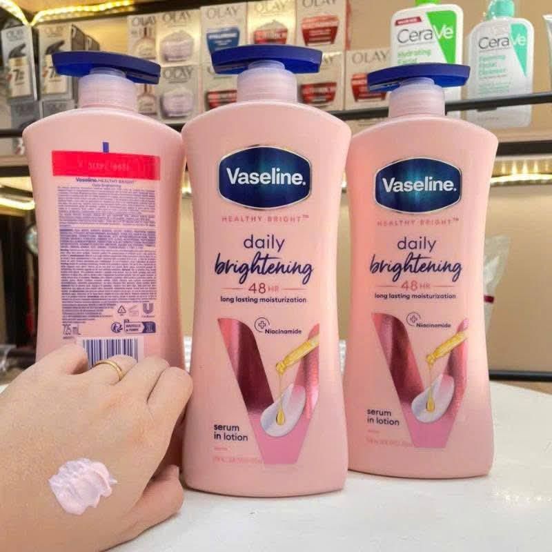 Sữa Dưỡng Thể Vaseline Healthy Bright Daily Brightening 600ml (Hồng Nắp Xanh)