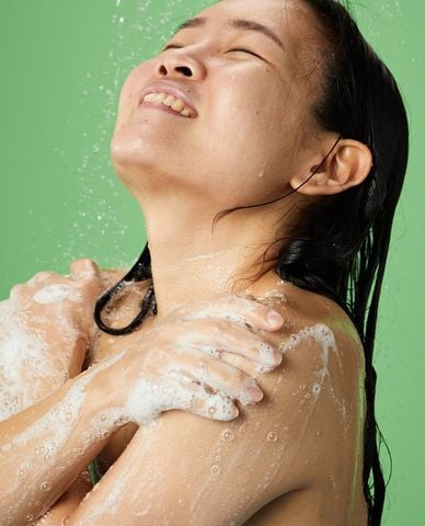  LUSH - Sữa tắm Grass 