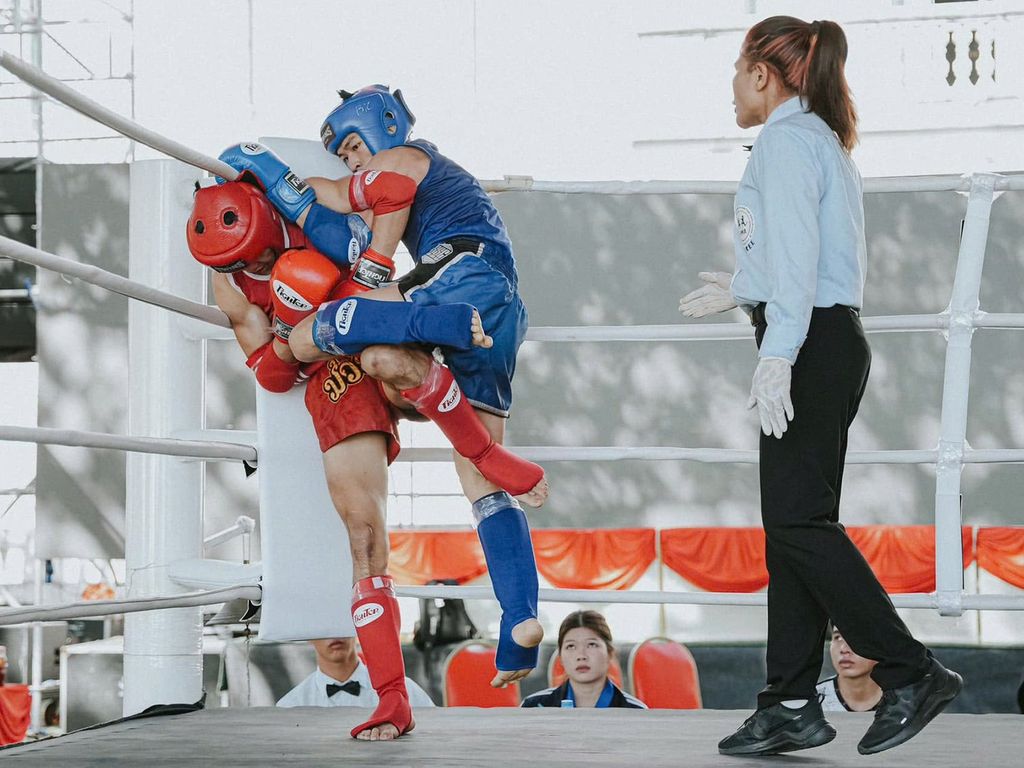 Giáp Chân Muay Fighter