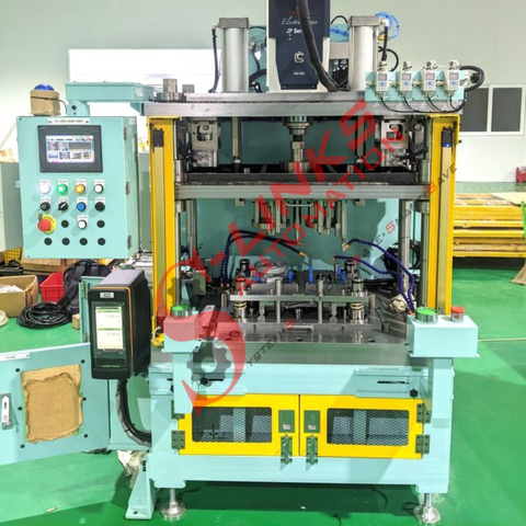  MÁY ÉP SERVO ÉP CHI TIẾT VÀO CỤM BƠM DẦU 