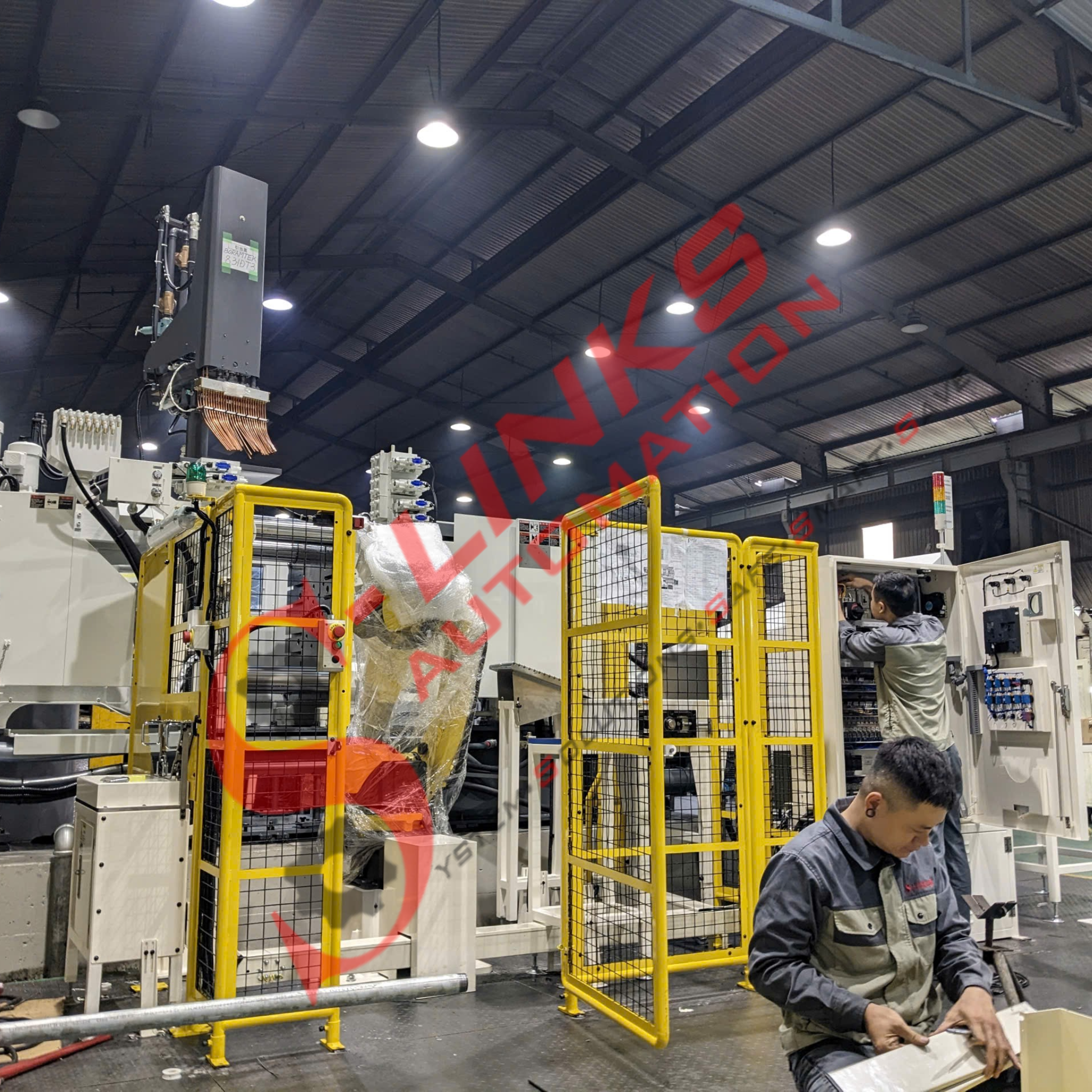  HỆ THỐNG ROBOT GẮP SẢN PHẨM SAU ĐÚC 