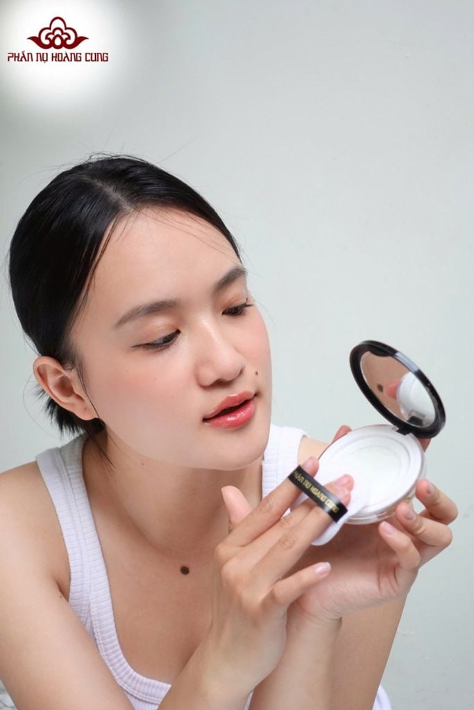 Combo Trang Điểm Tự Nhiên – Phấn Phủ Ngọc Trai 5g + Phấn Má Thiên Nhiên 5g Phấn Nụ Hoàng Cung
