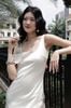 Cho thuê đầm trắng lệch vai xẻ tà ren quyến rũ TRIO JI đi chơi đẹp